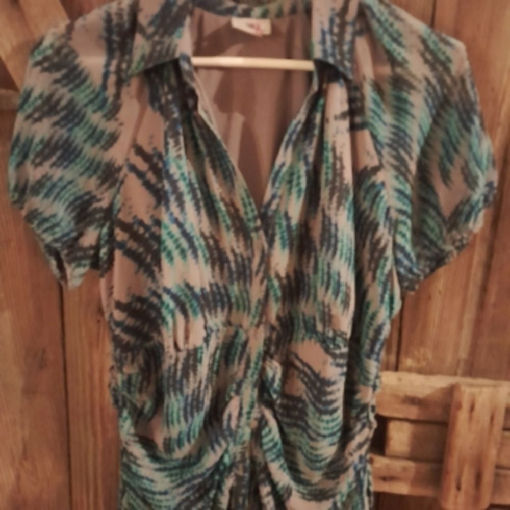 🤠Like New Worthington Short Sleeve Button Up Blouse Size Large